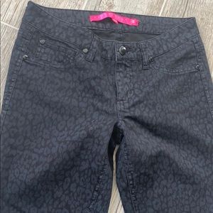 Tinseltown Black & Gray Leopard Print Jeggings
